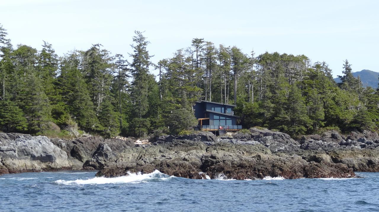 Odyssey Shores Guest Suite Ucluelet Exterior photo